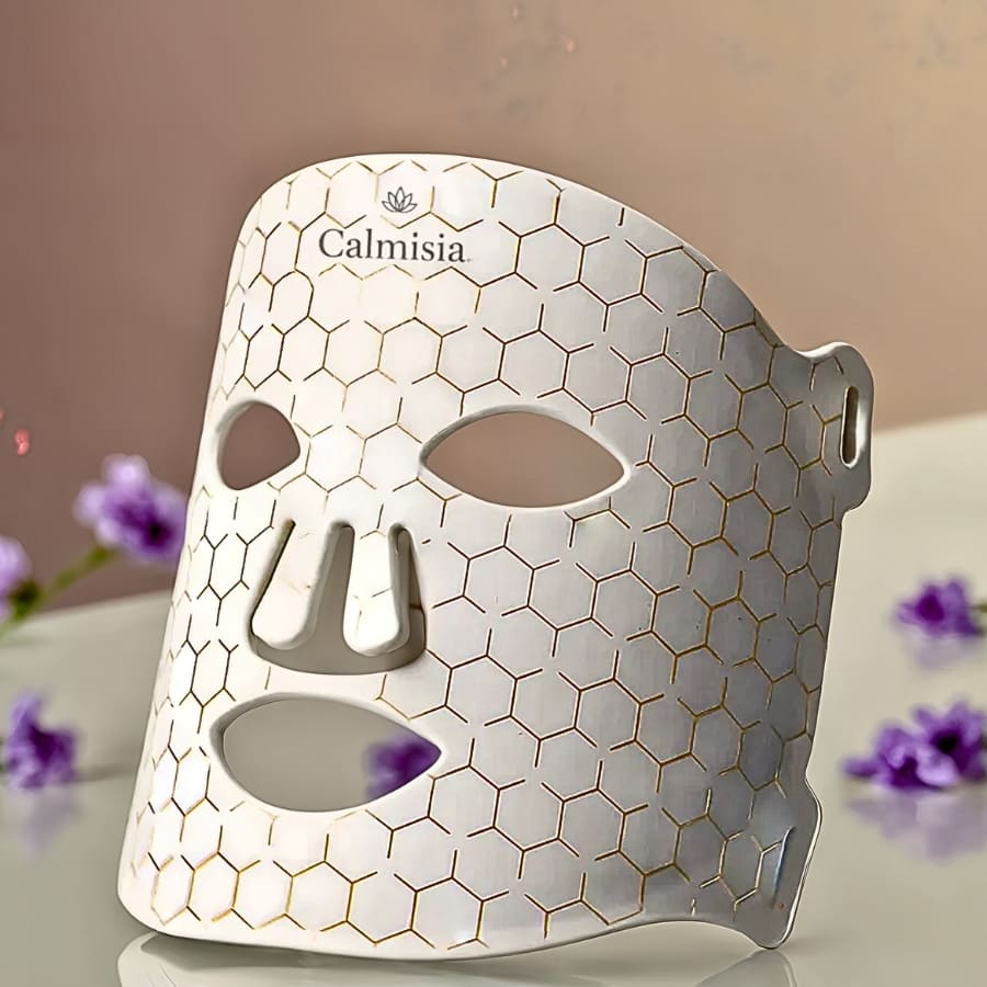 CalmiGlowMask : La photothérapie pour une peau revitalisée.